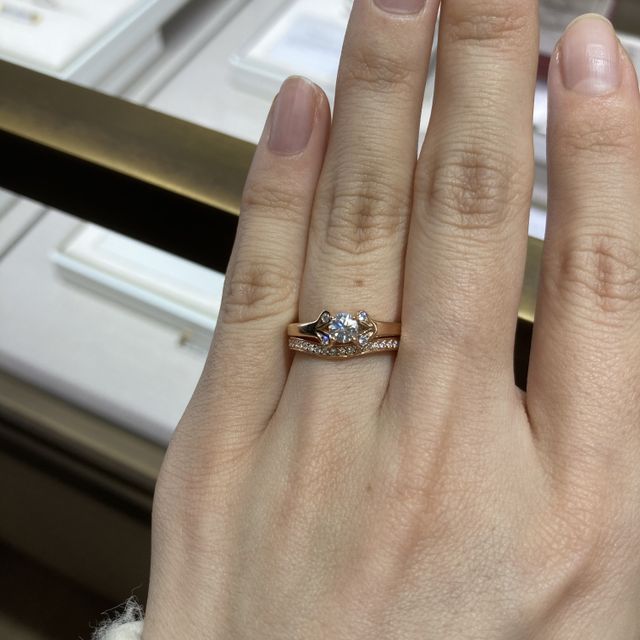 【カルティエ(Cartier)の口コミ】 カルティエ定番のバレリーナです。知っている人なら一目でわかるデザイン…