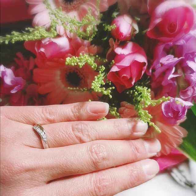 【アイプリモ(I-PRIMO)の口コミ】 婚約指輪と結婚指輪は、彼が購入してくれました。
出かけることもあまりな…