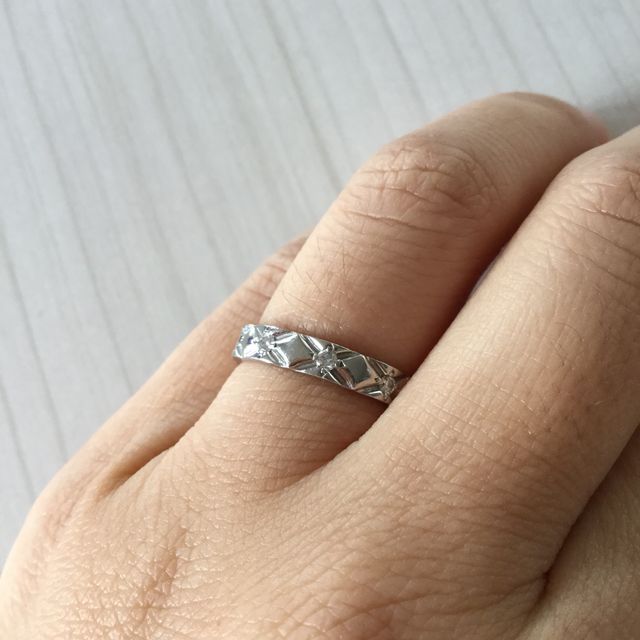 【シャネル(CHANEL)の口コミ】 婚約指輪も兼ねた華やかな結婚指輪を探していたところ、シャネルのマトラ…