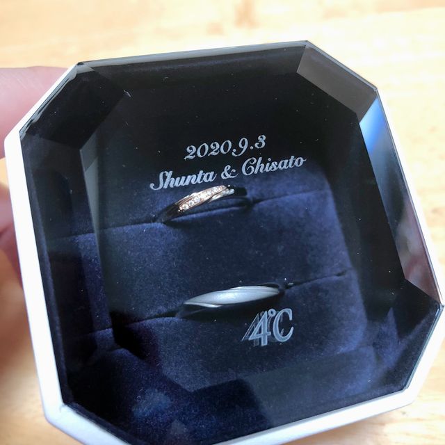 【4℃ BRIDAL(ヨンドシーブライダル)の口コミ】 ピンクゴールドが好きでそれを店員さんにお伝えすると、ぴったりの物を出…