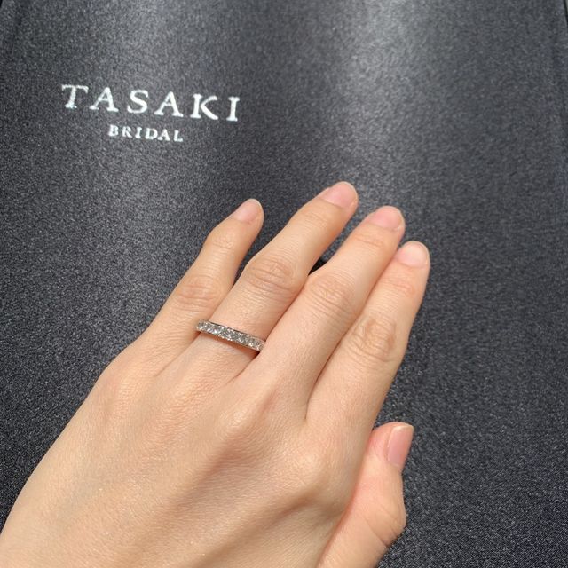 【TASAKI(タサキ)の口コミ】 ダイヤのついた華やかな結婚指輪を探しておりました。
昔から母の付き添い…