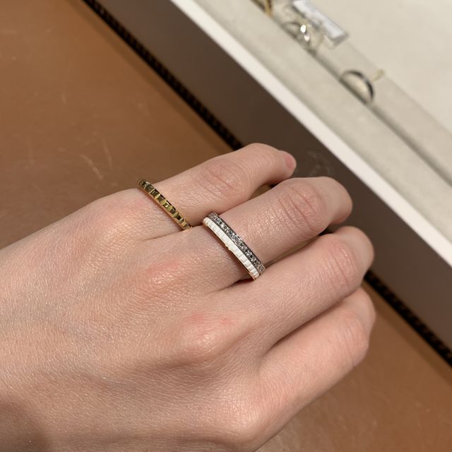 【ブシュロン(BOUCHERON)の口コミ】 写真のキャトルリングは、これぞブシュロン！とわかる指輪をいくつか重ね…