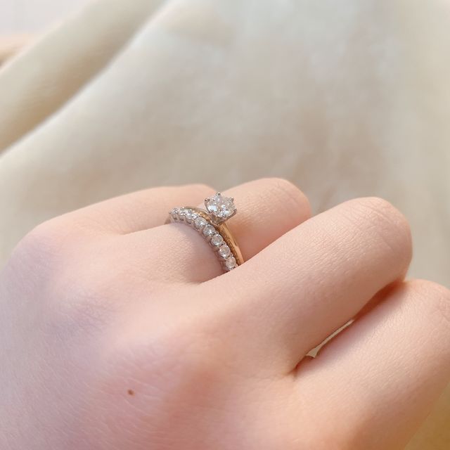 【ティファニー(Tiffany & Co.)の口コミ】 最初から結婚指輪はハーフエタニティが良いと言っていて、それに合うよう…