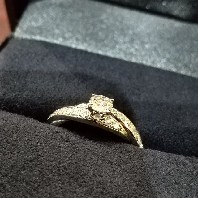 【ラザール ダイヤモンド(LAZARE DIAMOND)の口コミ】 私から特定のブランドやデザインは言っていません(むしろ婚約指輪はいらな…