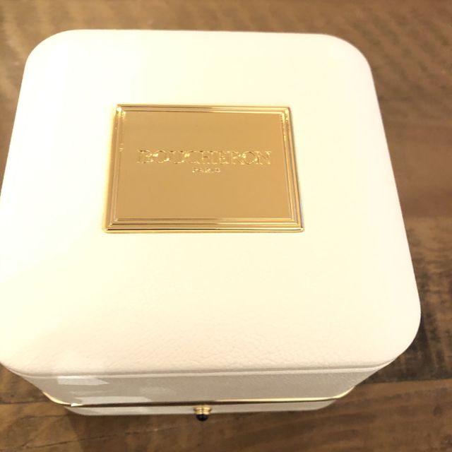 【ブシュロン(BOUCHERON)の口コミ】 普段のコーディネートにも合いそうなゴールドのデザインの指輪を探してい…