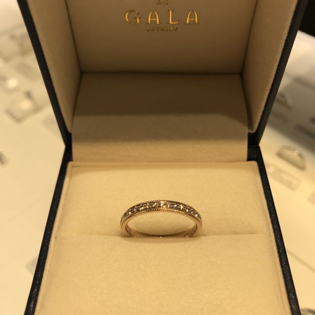 【GALA JEWELRY(ガラジュエリー)の口コミ】 デザインがとても気に入りました。普段使い出来るエタニティリングが欲し…