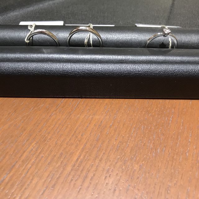 【TRECENTI(トレセンテ)の口コミ】 シンプルなデザインで大変気に入りました。
またバリエーションも豊富であ…