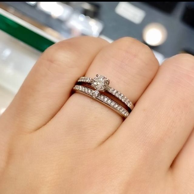 【アイプリモ(I-PRIMO)の口コミ】 シンプルなものから華やかなものまで様々な種類のリングを取り揃えていま…
