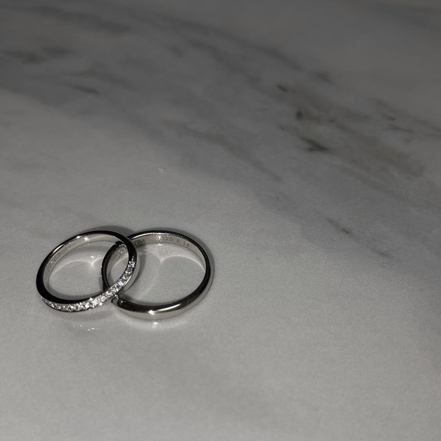 【アイプリモ(I-PRIMO)の口コミ】 友人が働いており、アイプリモでの指輪購入を検討しました。
デザインもと…