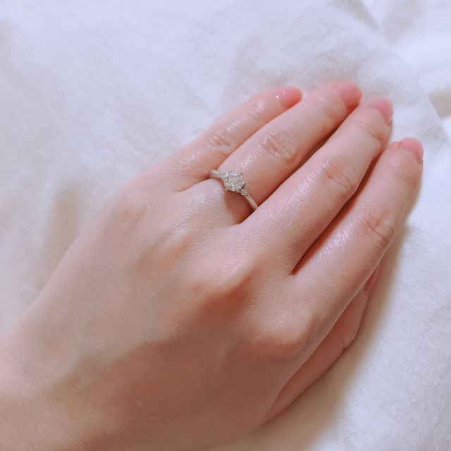 【ラザール ダイヤモンド(LAZARE DIAMOND)の口コミ】 6店程のお店を回って指輪を見ましたが、ピンと来るものがなく「婚約指輪っ…