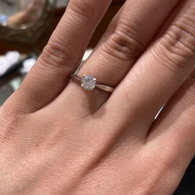 【アネリディギンザ(ANELLI DI GINZA)の口コミ】 ダイヤモンドとリングの卸の業者さんのようで、様々なリングを扱われてい…