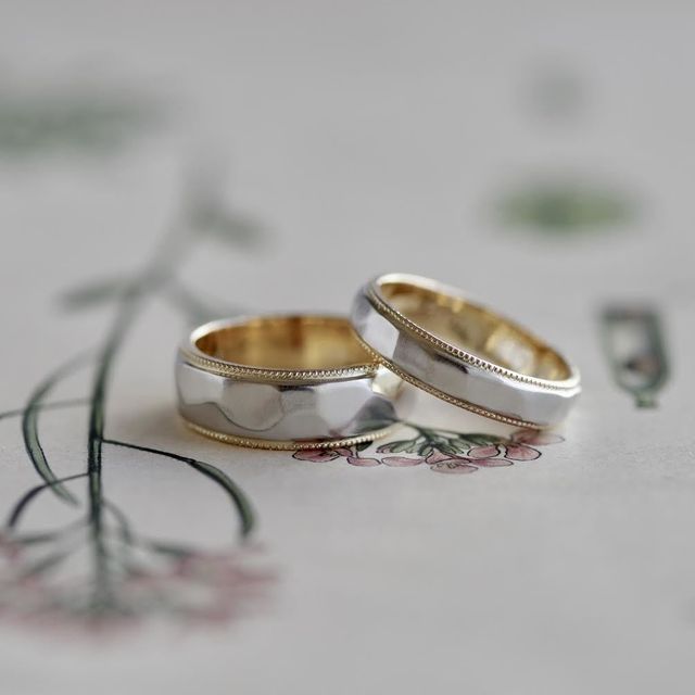 【hitotsuchi(ヒトツチ)の口コミ】 決め手は何よりもデザインでした。二つの金属が重なっているデザインに一…