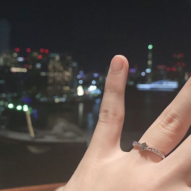 【アイプリモ(I-PRIMO)の口コミ】 【決め手】
・指輪の形のV字が指の長さとマッチしてたこと
・小ぶりのダイ…