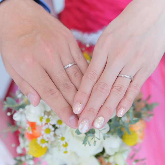 【アイプリモ(I-PRIMO)の口コミ】 ピンクゴールドでキラキラダイヤが付いている指輪がいいという、ざっくり…