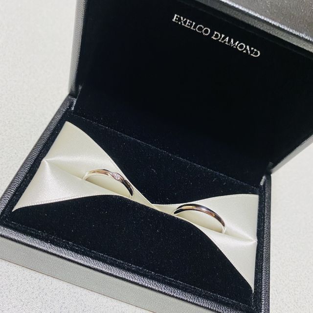 【エクセルコダイヤモンド(EXELCO DIAMOND)の口コミ】 結婚指輪はこの先一生身につけるものなので、歳をとっても似合うような派…