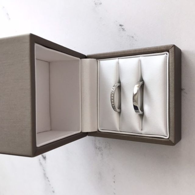 【ブルガリ(BVLGARI)の口コミ】 国内外のブランドをかなりの数見て回りましたが、太さ・厚みが絶妙でダイ…