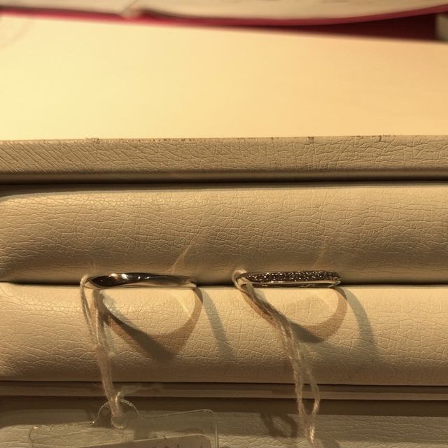 【LEGAN(レガン)の口コミ】 ウェーブのラインなので指がきれいに、長く見えるようです。メレダイヤが…