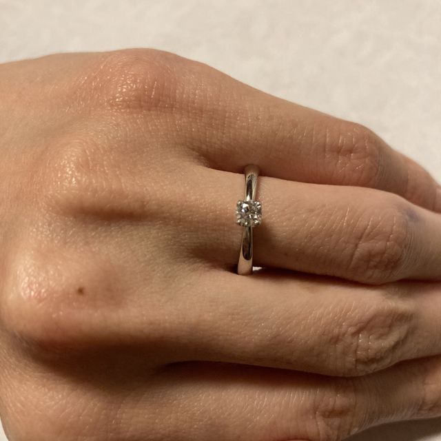 【鎌倉彫金工房の口コミ】 婚約者から、元町彫金工房のダイヤモンドのみでプロポーズされましたので…