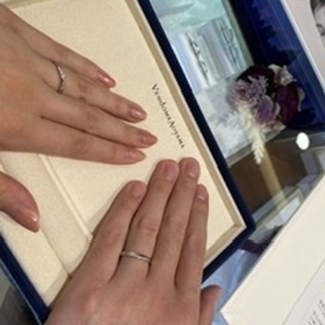 【ヴァンドーム青山(VENDOME AOYAMA)の口コミ】 シンプルなデザインながらも、ダイヤが入っていたり、ひねりが入っていた…