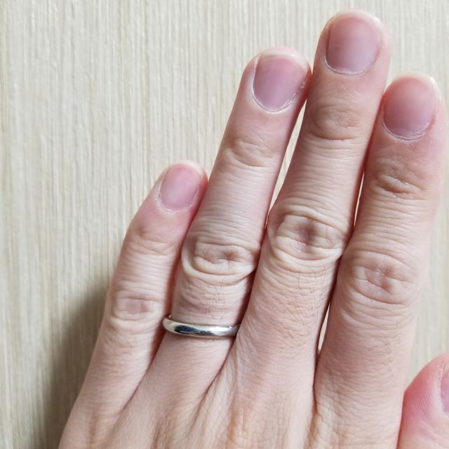 【ティファニー(Tiffany & Co.)の口コミ】 太めのプラチナリングで見るたびに彼女を思い出せる物にしたかった、かつ…