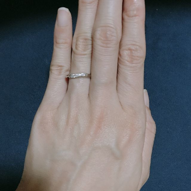 【銀座ダイヤモンドシライシの口コミ】 ネットで色々調べ、ウェーブの形が希望でした。でもあまりウェーブしすぎ…