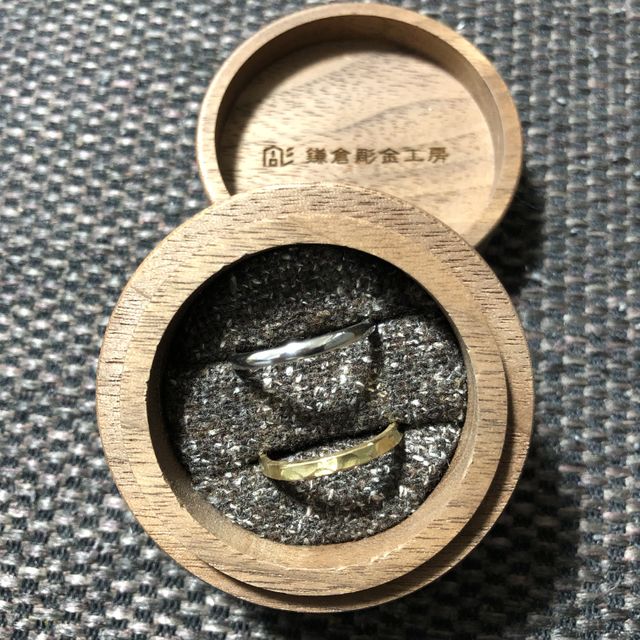 【鎌倉彫金工房の口コミ】 当人、カジュアルな服装なことが多いため婚約指輪です！結婚指輪です！と…