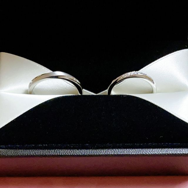 【エクセルコダイヤモンド(EXELCO DIAMOND)の口コミ】 結婚指輪はお互い気に入るものを。と思い。ペアには拘らずに店舗に伺いま…