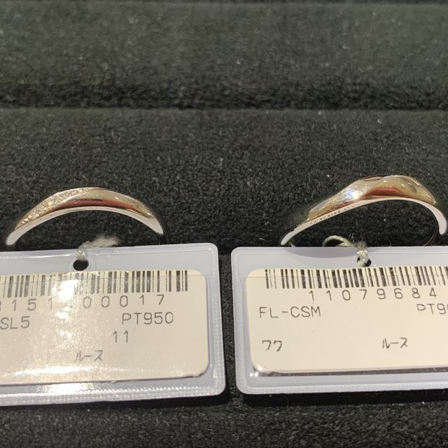 【TRECENTI(トレセンテ)の口コミ】 シンプルなデザインであること、指輪の付け心地です。彼の指輪のデザイン…