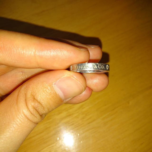 【ティファニー(Tiffany & Co.)の口コミ】 あまり目立つ指輪ではなく、普段使いもできるシンプルな指輪を探していた…