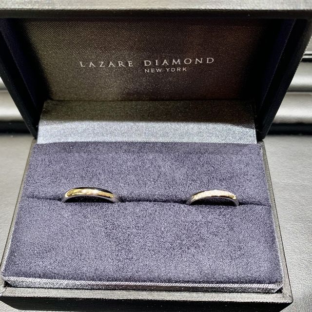 【ラザール ダイヤモンド(LAZARE DIAMOND)の口コミ】 始めはフルエタニティのリングを探していましたが、
ベルヴェデーレが指馴…
