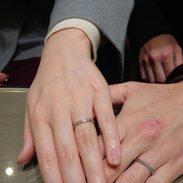 【アイプリモ(I-PRIMO)の口コミ】 ダイヤモンドとプラチナの両方が綺麗にみえる指輪を選びました。夫の方は…