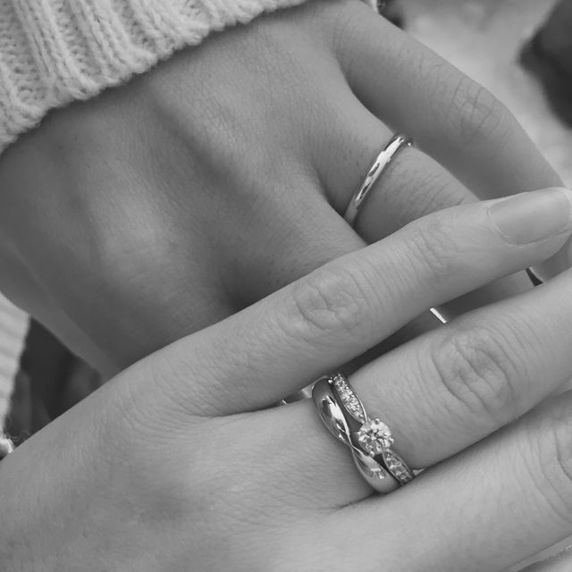 【ティファニー(Tiffany & Co.)の口コミ】 婚約指輪をハーモニーにしていたので、重ね付けをしたときに一番フィット…