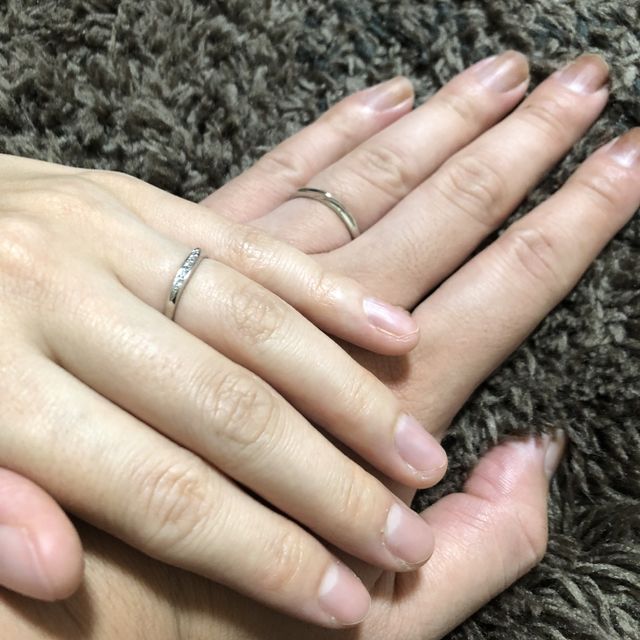 【ラザール ダイヤモンド(LAZARE DIAMOND)の口コミ】 2人で一緒に選びに行って数ある指輪の中から色々と試着させてもらいデザイ…