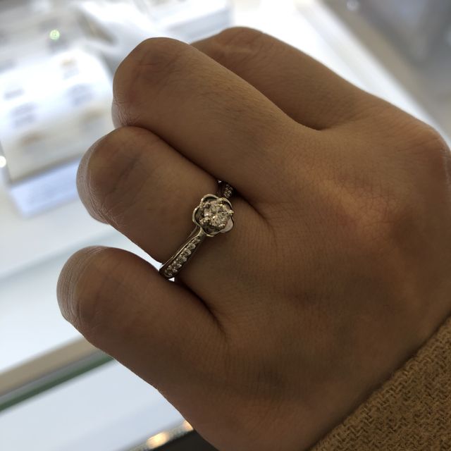 【シャネル(CHANEL)の口コミ】 シャネルらしさが全面に出ていてとにかく可愛いです。シャネルファンの方…