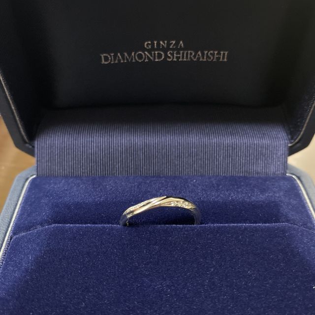 【銀座ダイヤモンドシライシの口コミ】 内甲丸のリングで長時間つけていても痛くならないデザインになっているの…