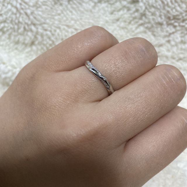 【銀座ダイヤモンドシライシの口コミ】 内甲丸のリングで長時間つけていても痛くならないデザインになっているの…