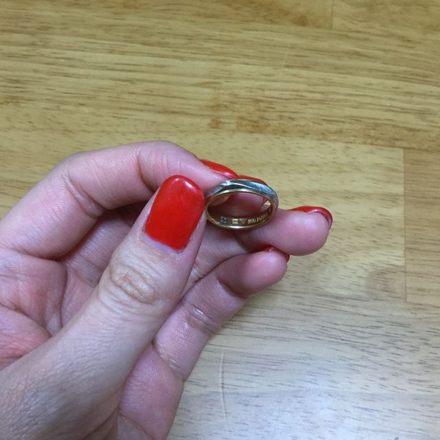 【A・D・A(エー・ディー・エー)の口コミ】 肌なじみがいいゴールドを入れたかったので、シルバー単色ではないこと。
…