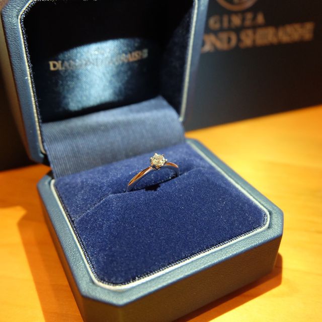 【銀座ダイヤモンドシライシの口コミ】 まず、ダイヤモンドの輝きが肉眼で見てもよく分かり、魅了されたからです…