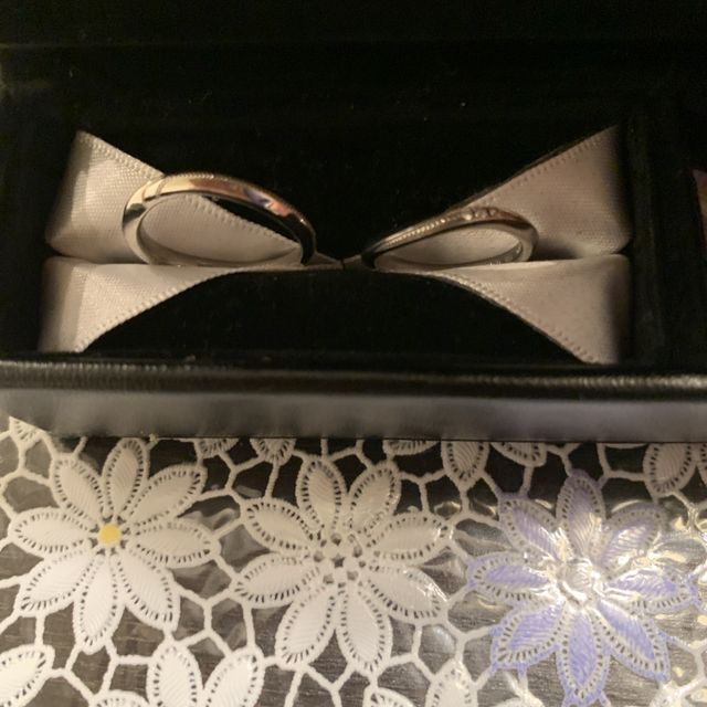 【エクセルコダイヤモンド(EXELCO DIAMOND)の口コミ】 ウェーブで少しだけ変わったもので探していたところ、こちらの指輪に出会…