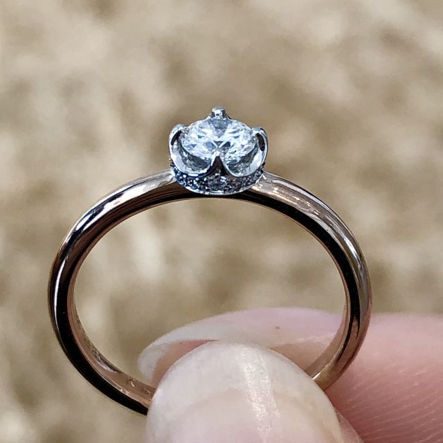 【Love Bond(ラブボンド)の口コミ】 デザインが好みでした。
もともと結婚指輪とセットでずっとつけていけるよ…