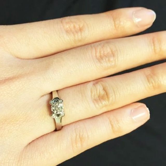 【カルティエ(Cartier)の口コミ】 結婚当時は婚約指輪はもったいなくてと思っていたのですが、やはりもらっ…