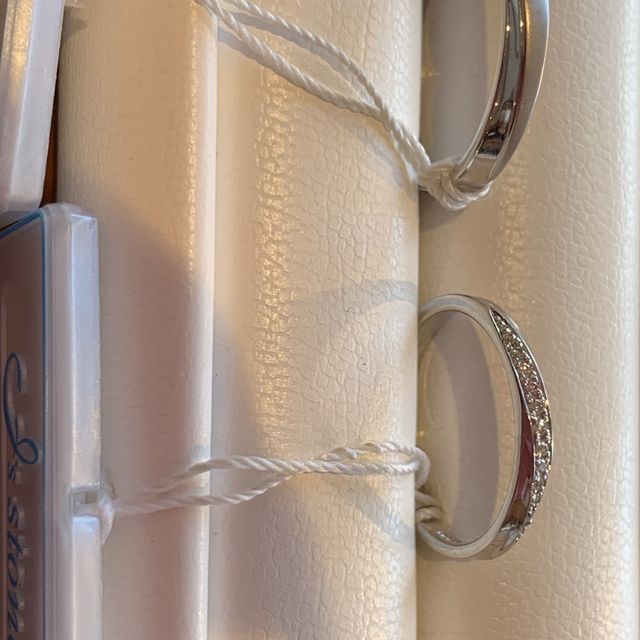 【I's stone(アイズストーン)の口コミ】 ピンクダイヤをどうしても入れたくてお店もずっと決めてました。あとはだ…