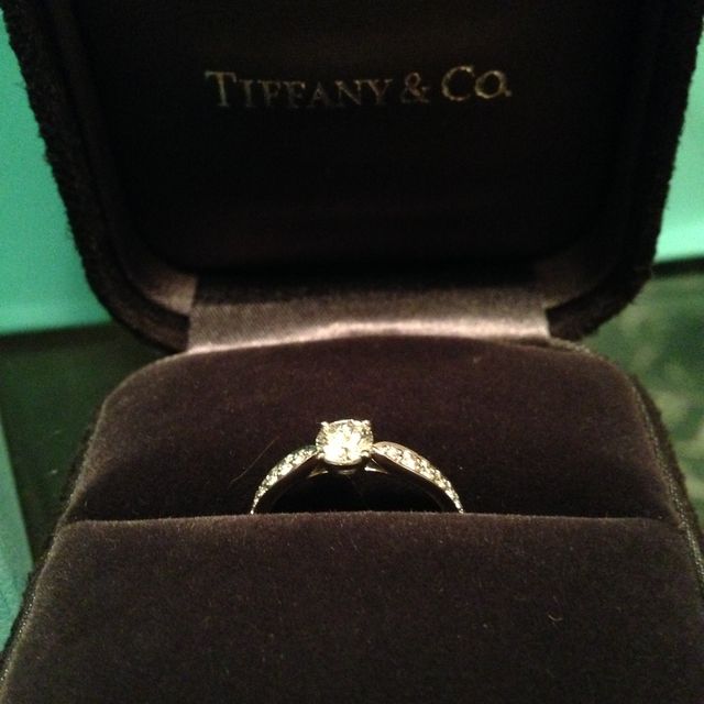 【ティファニー(Tiffany & Co.)の口コミ】 THEエンゲージリングというデザインは好みではなく、かつ長く付けられない…