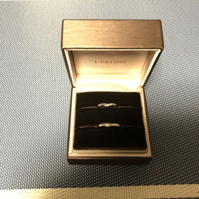 【アイプリモ(I-PRIMO)の口コミ】 いくつか試着させていただき、2人の指に合うデザインだったので決めました…