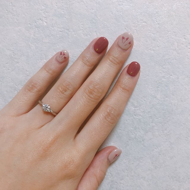 【銀座ダイヤモンドシライシの口コミ】 王道の婚約指輪！というデザインに惹かれて購入しました♡スズランという他…