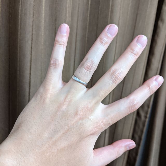 【LiAnge(リアンジェ)の口コミ】 基本的には価格から絞り、様々なブランドの指輪を見ましたが、男性ものは…