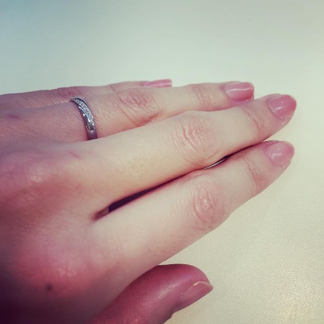 【PILOT BRIDAL(パイロットブライダル)の口コミ】 丈夫さ、長く大事にできるデザイン、着けたときのしっくり度を重視して探…