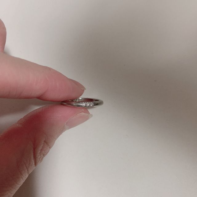 【ティファニー(Tiffany & Co.)の口コミ】 シンプルで主張しないデザインであることと、手が出しやすい価格のものを…