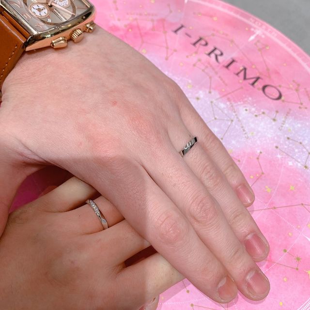 【アイプリモ(I-PRIMO)の口コミ】 デザインがクロスされてるもので他とか少し違うので特に魅力を感じました…