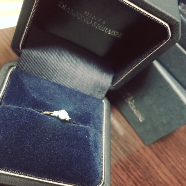 【銀座ダイヤモンドシライシの口コミ】 ブーケ型のデザインで、日常でも着用しても
大きく浮かない感じがよかった…